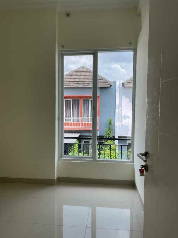 dijual rumah benda baru