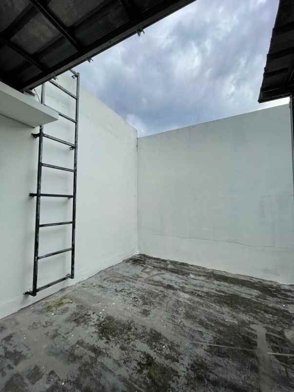 dijual rumah benda baru