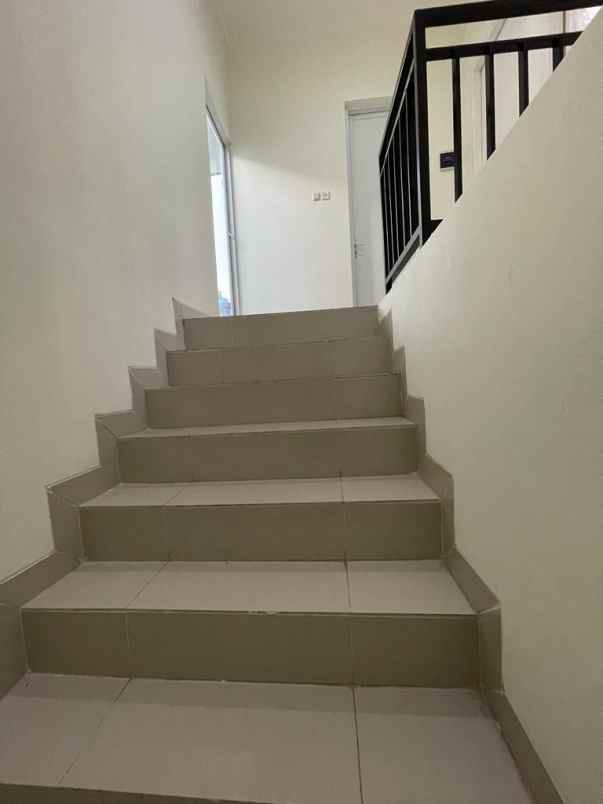 dijual rumah benda baru