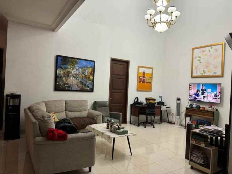 dijual rumah bintaro sektor 1