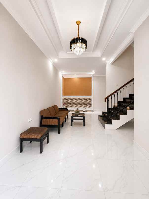 dijual rumah bojong kulur
