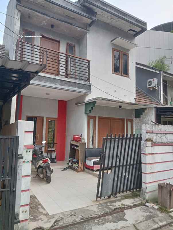 dijual rumah bukit golf cibubur cluster