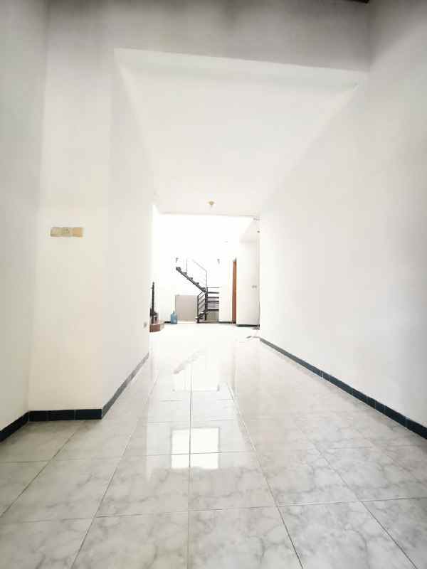 dijual rumah bumi marina emas