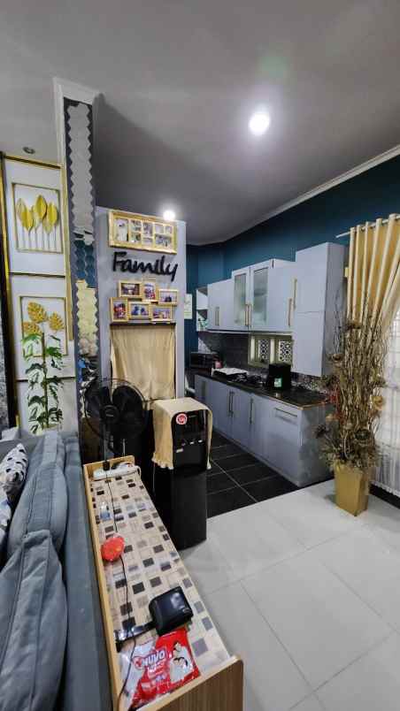 dijual rumah cantik di daerah pondok gede