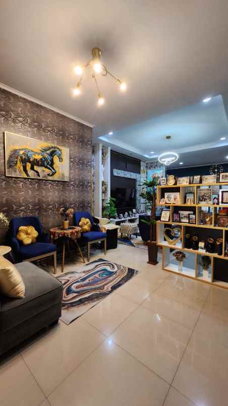 dijual rumah cantik di daerah pondok gede