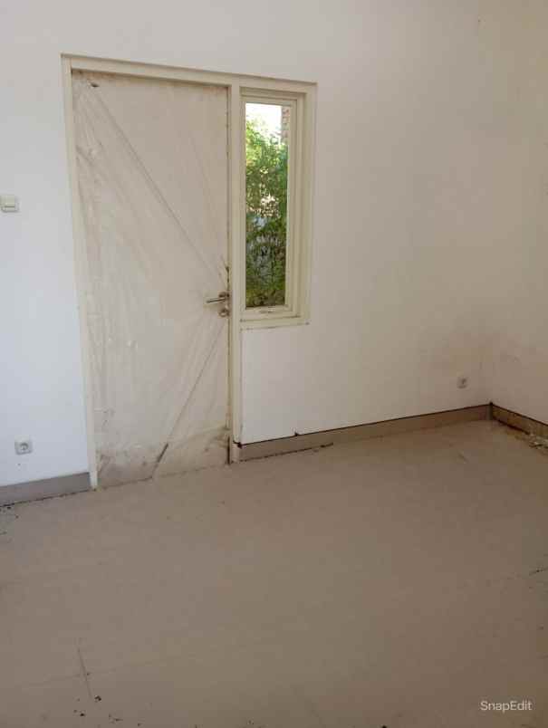 dijual rumah cemorokandang