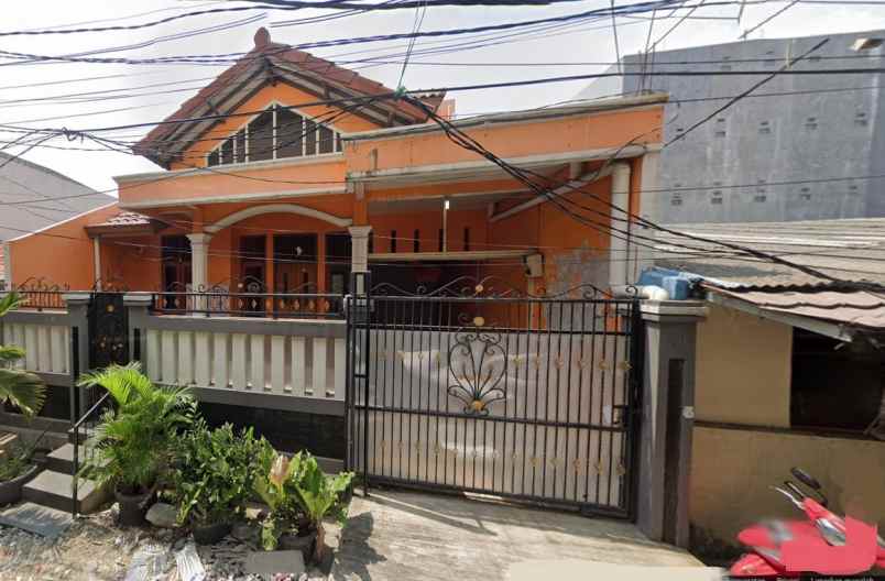 dijual rumah cempaka baru