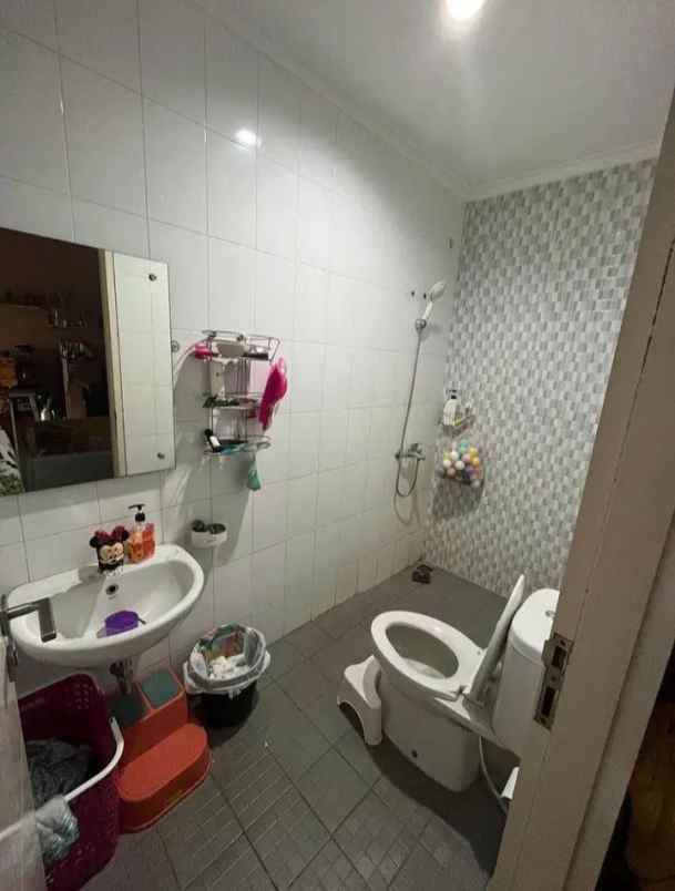 dijual rumah ciganitri