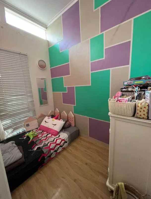 dijual rumah ciganitri