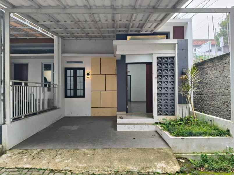dijual rumah cigugur ciwaruga