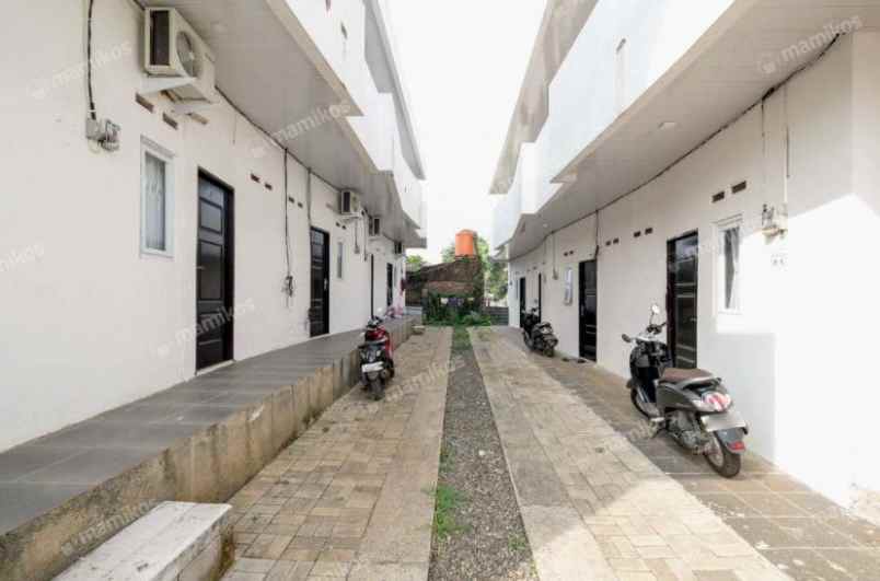 dijual rumah cileles