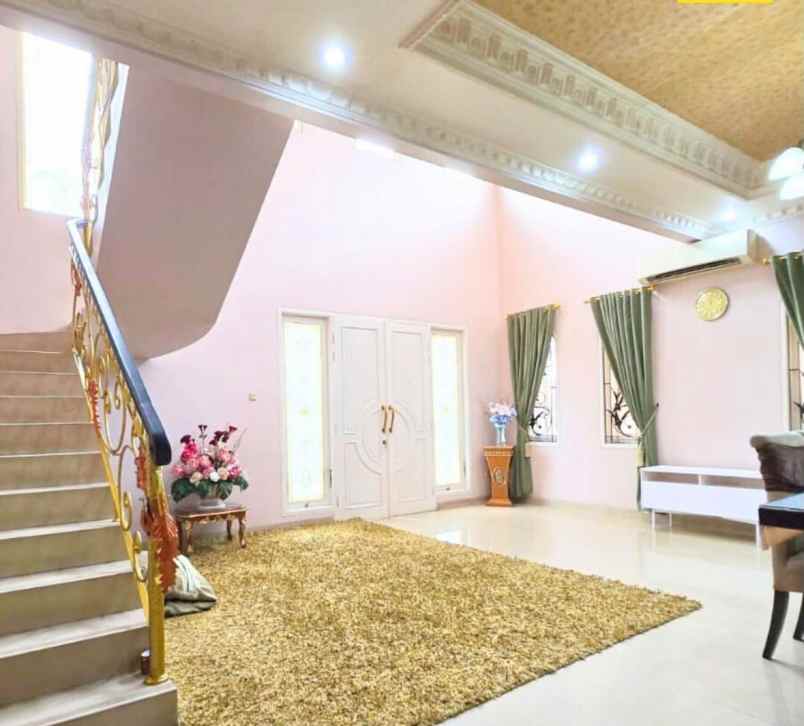 dijual rumah cinere depok jawa barat