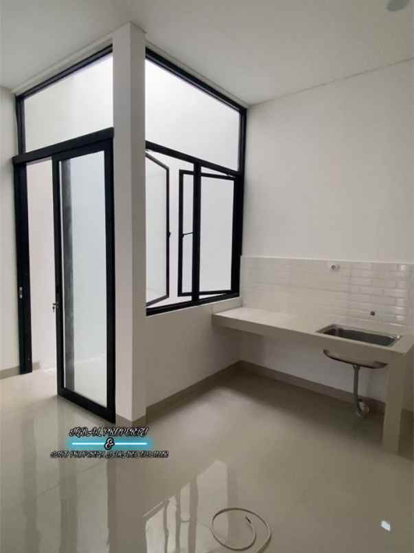 dijual rumah cipinang cempedak