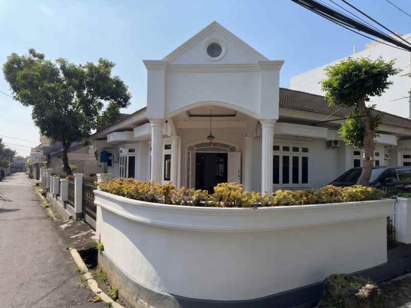 dijual rumah cipinang indah
