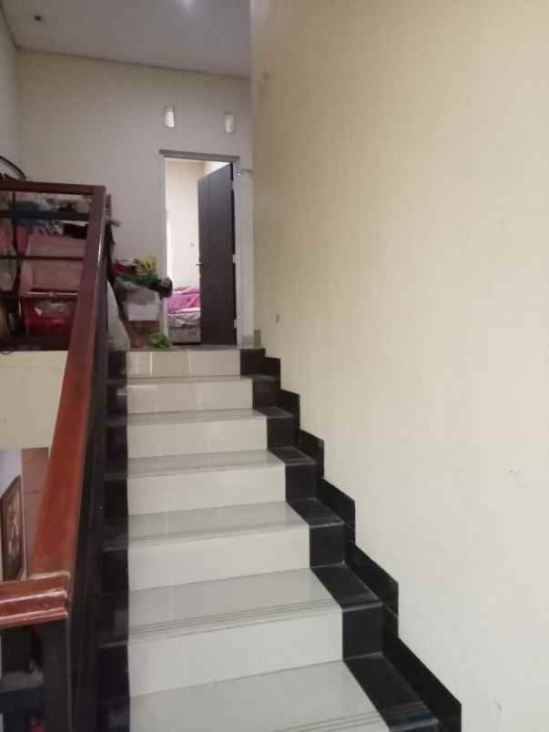 dijual rumah cisaranten kulon arcamanik