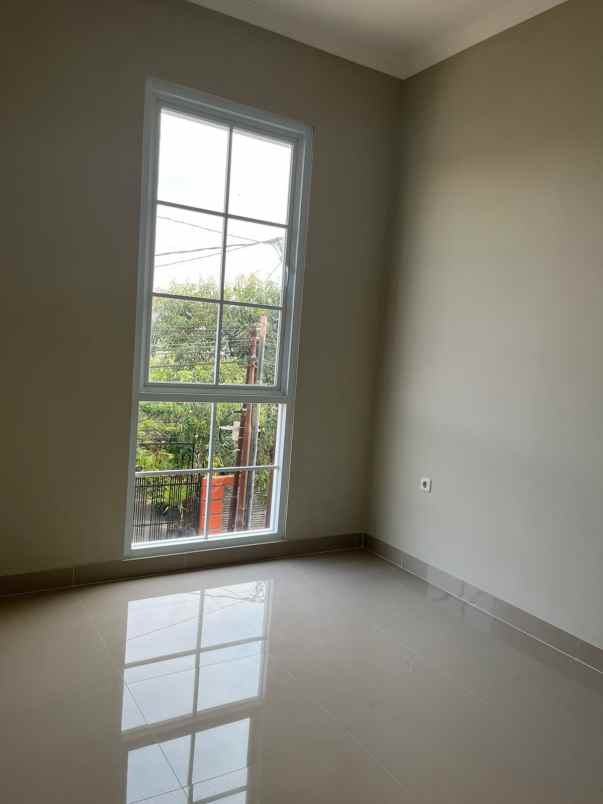 dijual rumah cisaranten kulon arcamanik