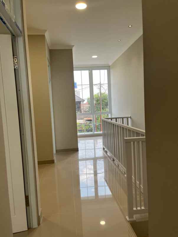 dijual rumah cisaranten kulon arcamanik