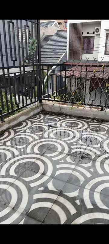 dijual rumah cisaranten wetan arcamanik