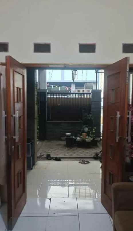 dijual rumah cisaranten wetan arcamanik