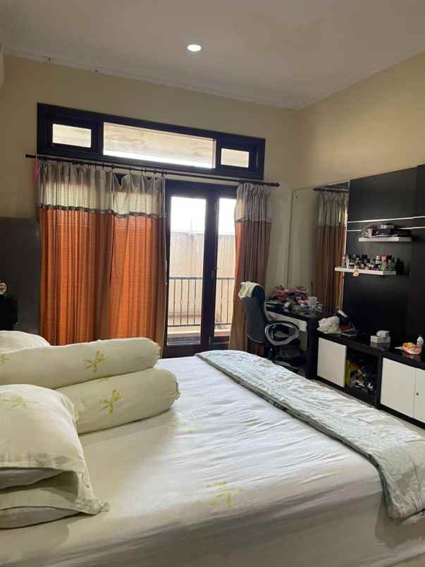 dijual rumah citraland south emerald