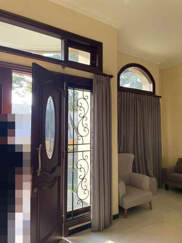 dijual rumah citraland south emerald