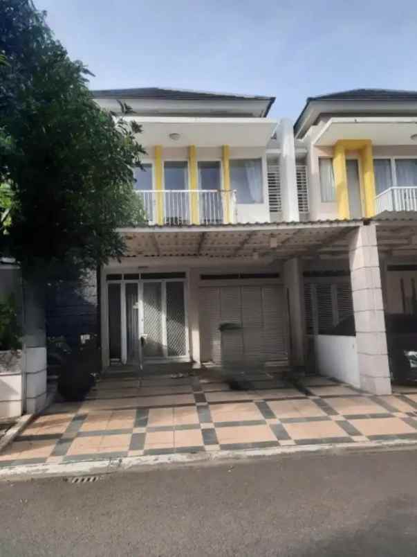dijual rumah cluster burgundy