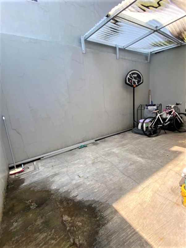 dijual rumah cluster lavesh kota