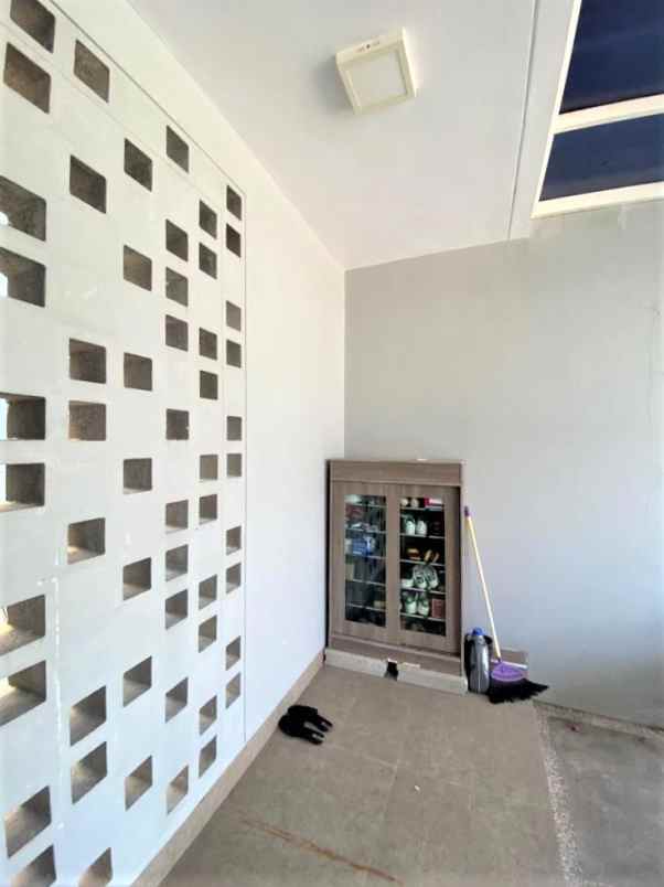 dijual rumah cluster lavesh kota