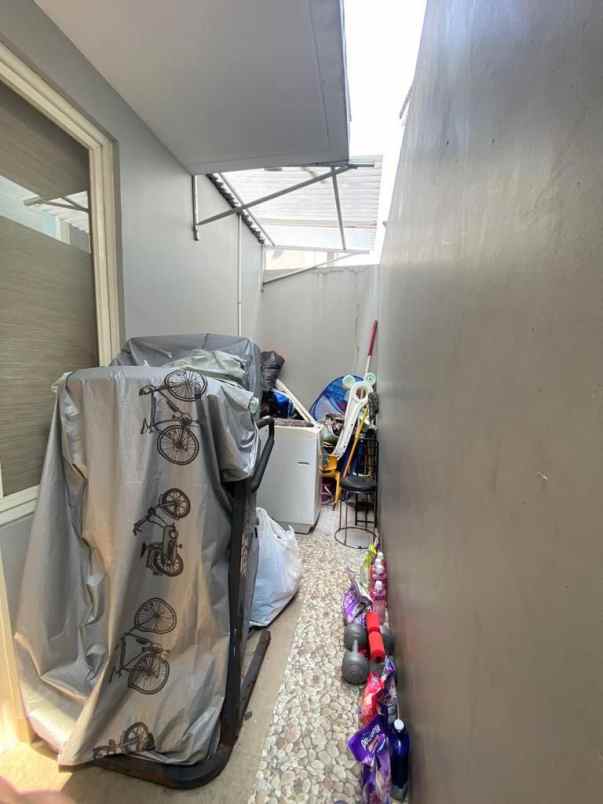 dijual rumah cluster lavesh kota