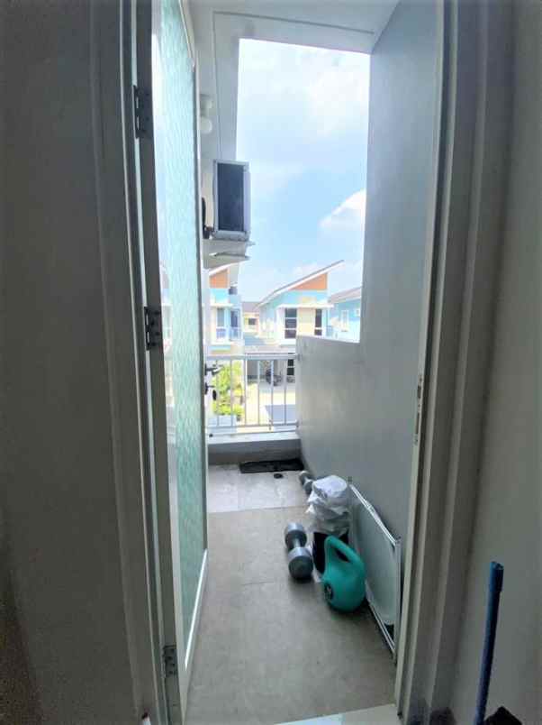 dijual rumah cluster lavesh kota