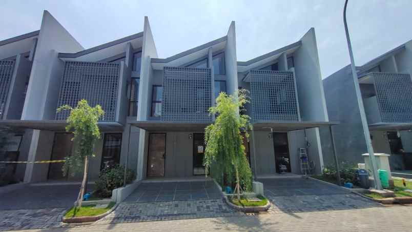 dijual rumah cluster o2 grand wisata