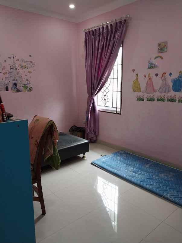 dijual rumah cluster oleaster gading