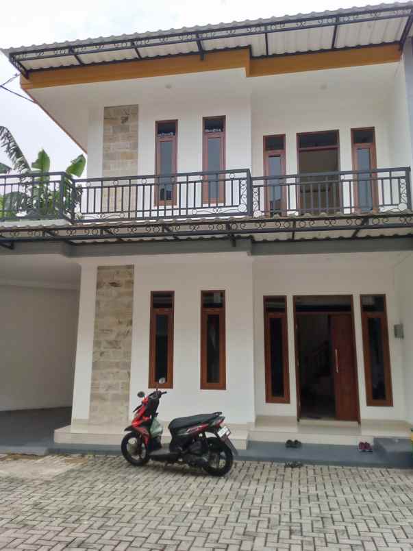 dijual rumah cluster pratama residence 15