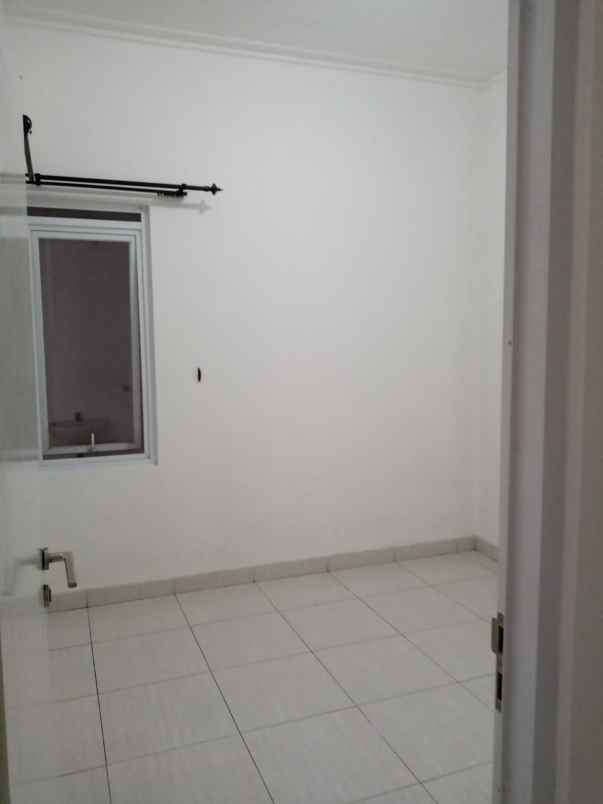 dijual rumah cluster puri cisaranten