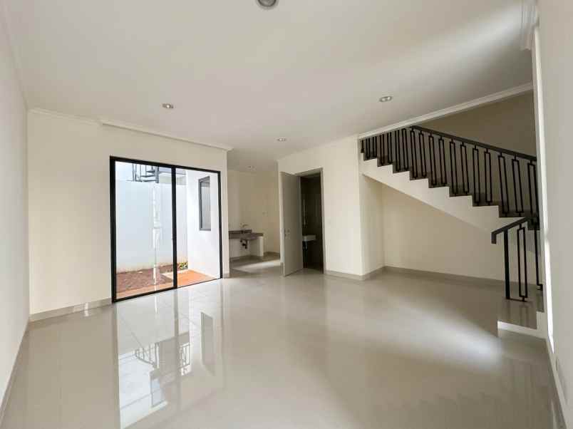 dijual rumah cluster sentarum asya jgc