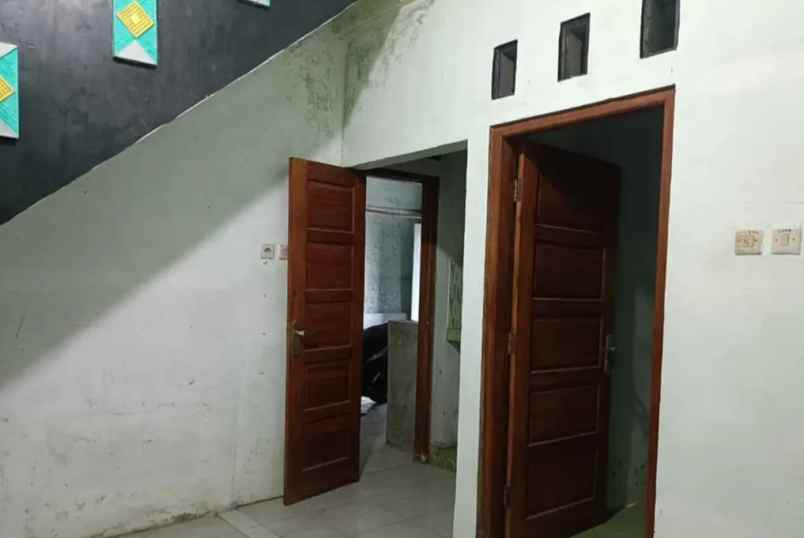 dijual rumah cupuwatu