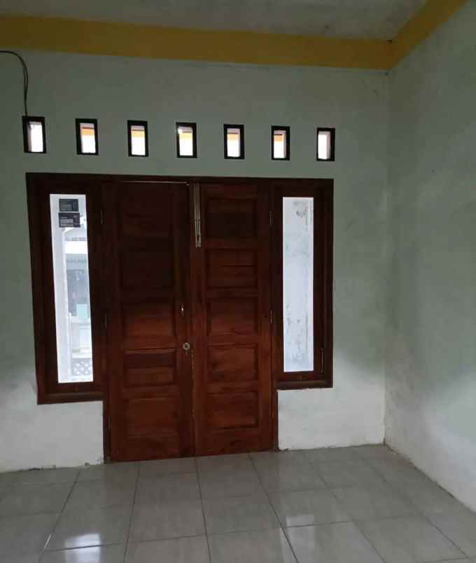 dijual rumah cupuwatu