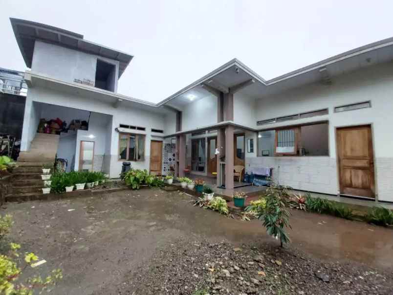 dijual rumah dan ruko