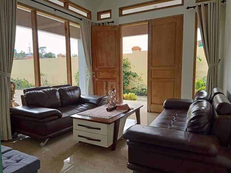 dijual rumah dan ruko