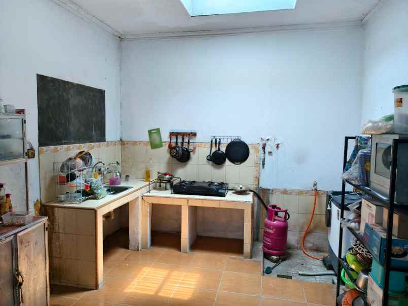 dijual rumah dan siap huni