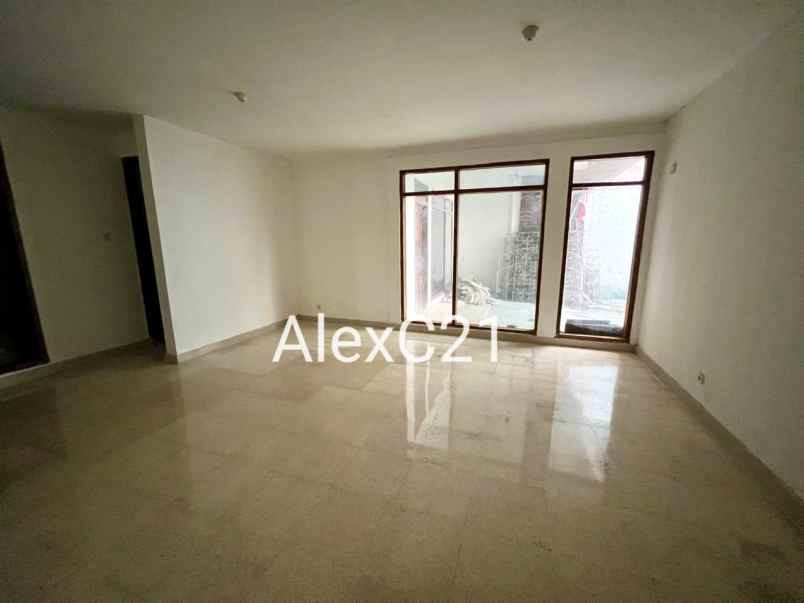 dijual rumah dharmawangsa