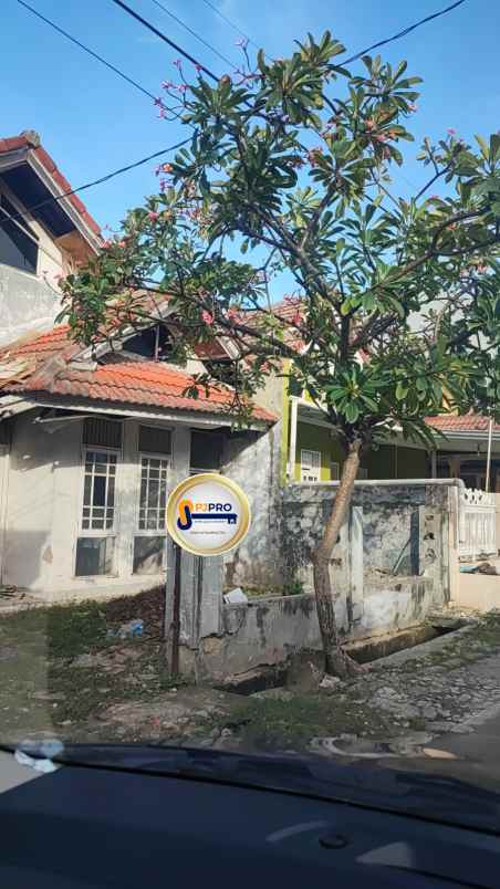 dijual rumah di daerah permata harapan indah