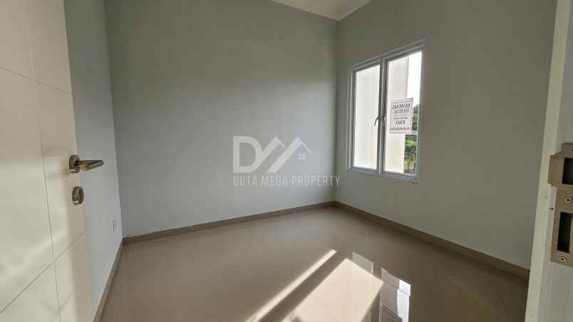 dijual rumah di graha bintaro