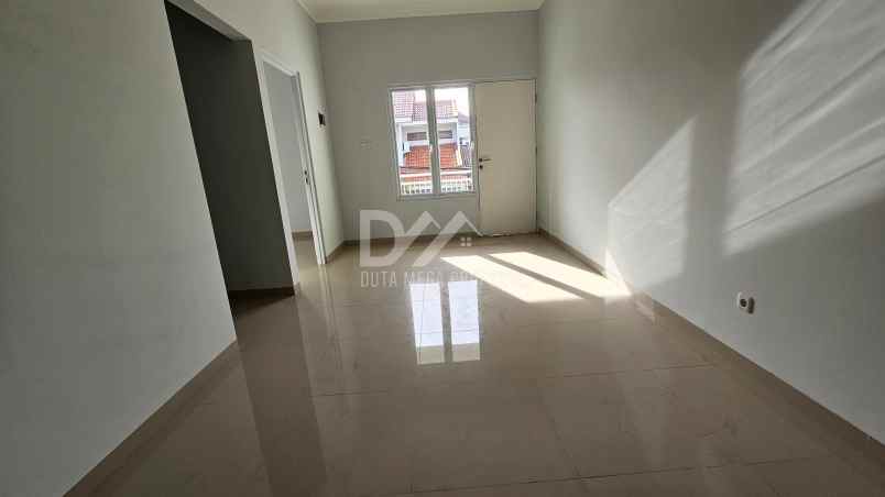 dijual rumah di graha bintaro