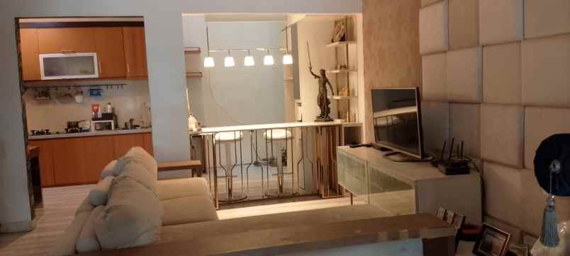 dijual rumah di raffles hills cibubur furnished
