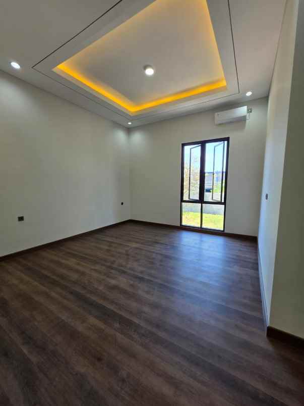 dijual rumah dian istana