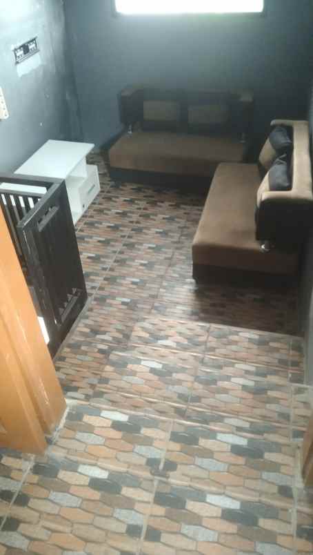 dijual rumah diover kredit perumahan