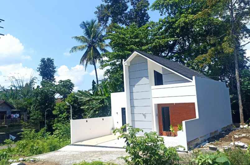 dijual rumah donokerto turi sleman