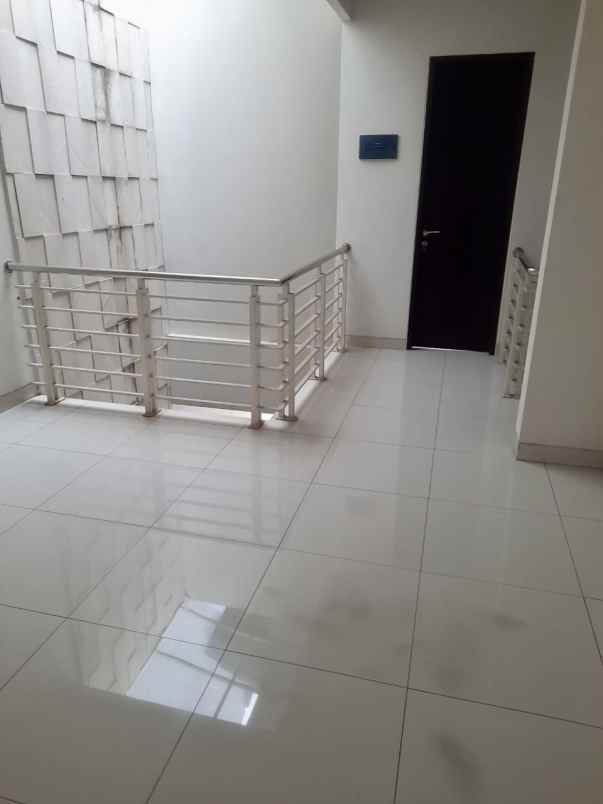 dijual rumah gading cipta residence