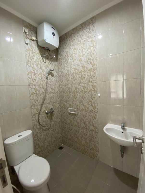 dijual rumah gading serpong